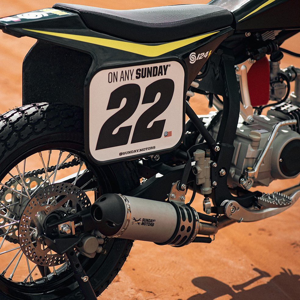 ON ANY SUNDAY 🙌
—
#sundaymotors #flattrack #moto #motorcycle #ycf