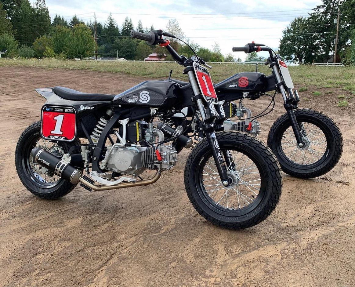 Seeing double ? 😉
—
#sundaymotors #flattrack #moto #motorcycle