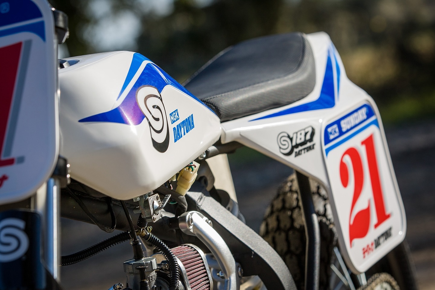 A new week begins 💙
—
#sundaymotors #flattrack #moto #motorbike
