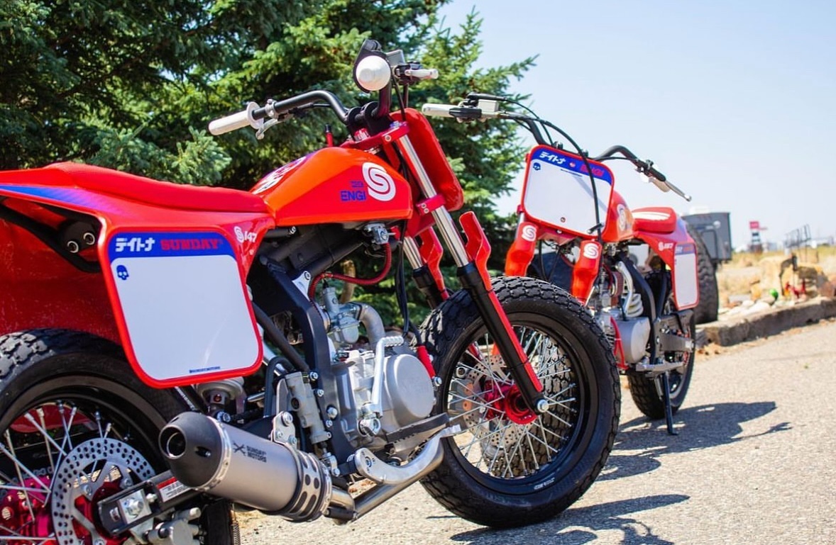 Life in red ❤️
—
#sundaymotors #flattrack #moto #motorcycle